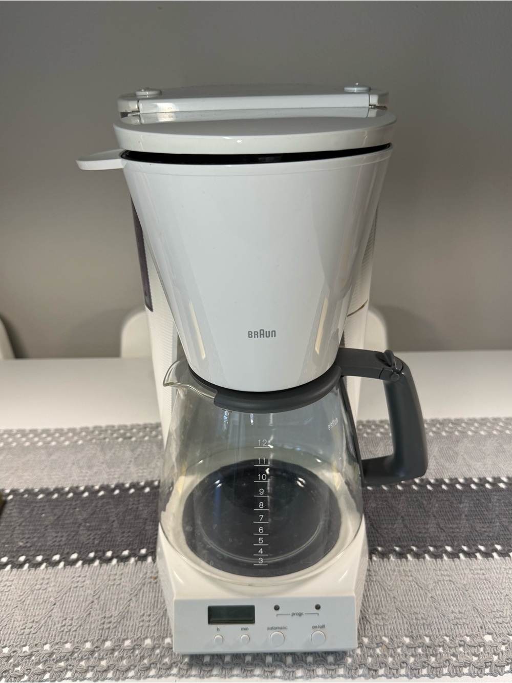 Braun 3115 Flavor Select 12 Cup KF180 White Coffee Maker 1200 watts TESTED. READ